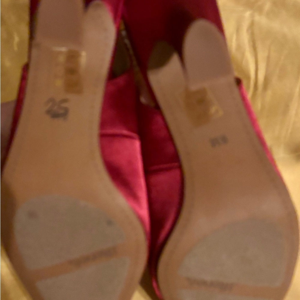 J.Renee Burgundy Slingback Pointed/Squared Toe Pumps with Red Gem - Picture 9 of 17